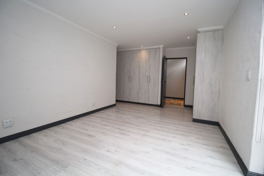 3 Bedroom Property for Sale in Calypso Beach Western Cape